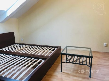 Pronájem bytu, 2+kk, 80 m²
