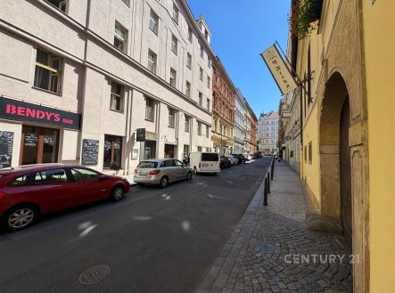 Pronájem bytu, 2+kk, 80 m²