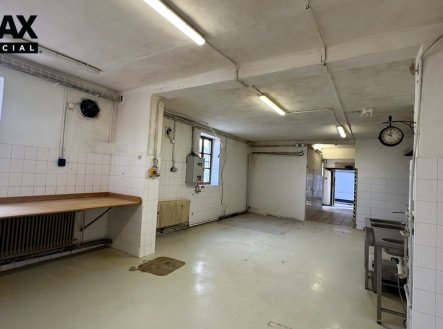 Pronájem obchodní prostory, 159 m²