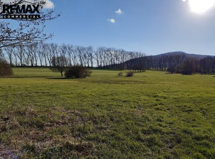 Prodej pozemku pro bydlení, 2 240 m²