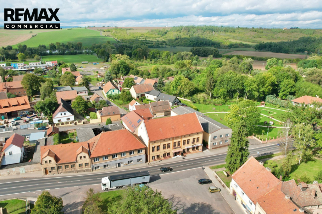 areál a okolí