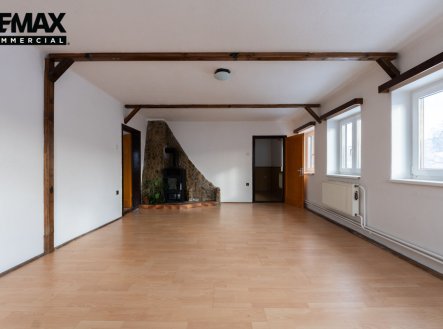 Prodej výrobní prostory, 1 277 m²