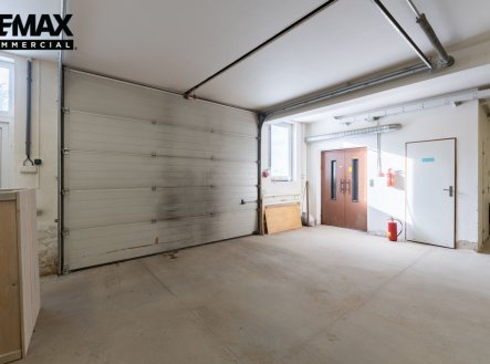 Prodej výrobní prostory, 1 277 m²