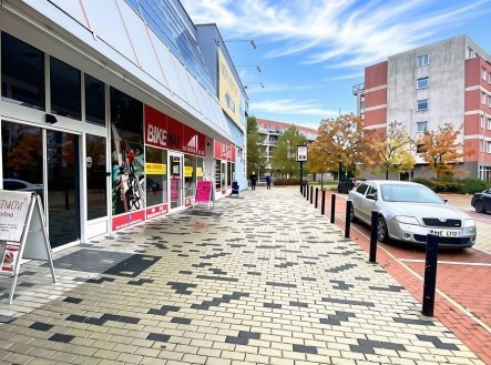 Pronájem obchodní prostory, 151 m²