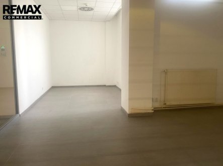 Pronájem obchodní prostory, 37 m²