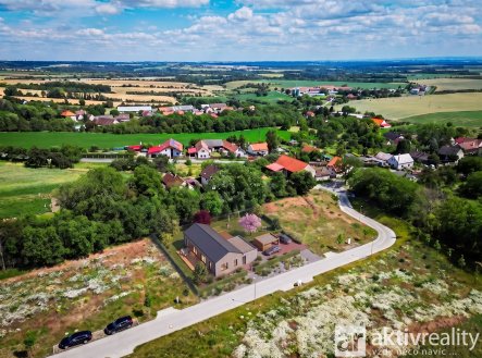000 | Prodej - pozemek pro bydlení, 1 607 m²