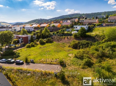 Prodej - pozemek pro bydlení, 732 m² obrázek