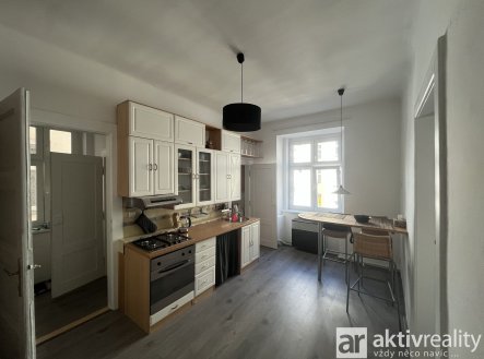 Pronájem bytu, 2+kk, 42 m²