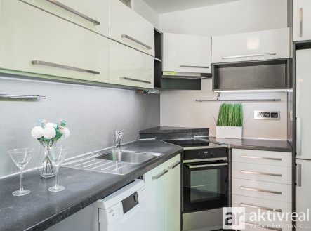 Pronájem bytu, 2+1, 54 m²