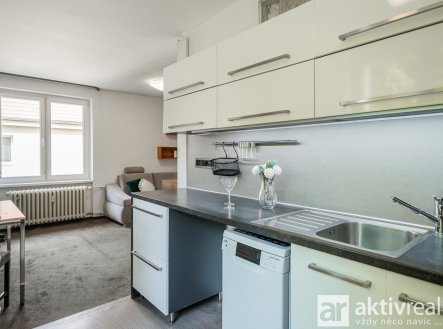 Pronájem bytu, 2+1, 54 m²