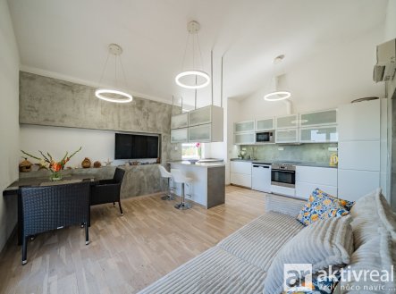 Prodej bytu, 2+kk, 84 m²