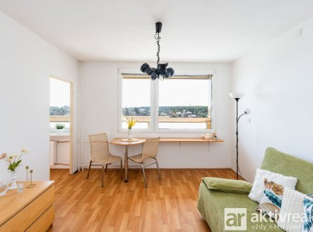 Pronájem bytu, 1+kk, 32 m²