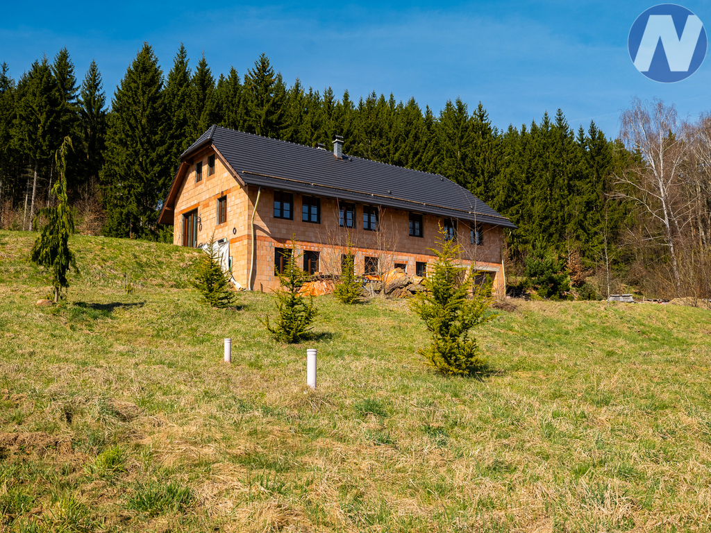 pana8589-hdr.jpg