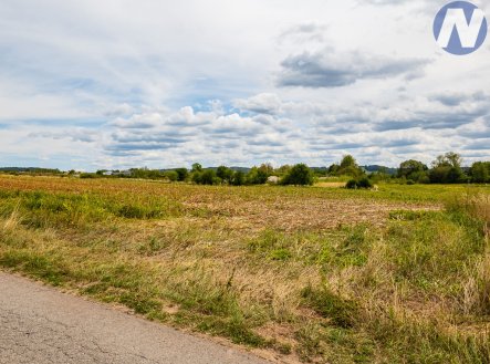 Prodej pozemku pro komerční výstavbu, 1 700 m²