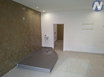 Pronájem obchodní prostory, 50 m²