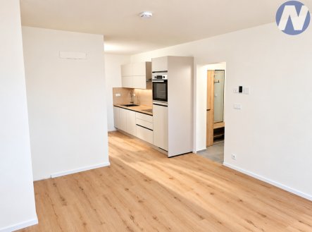 Pronájem bytu, 2+kk, 477 m²