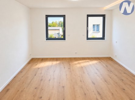 Pronájem bytu, 2+kk, 477 m²