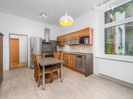 Pronájem bytu, 3+1, 100 m²