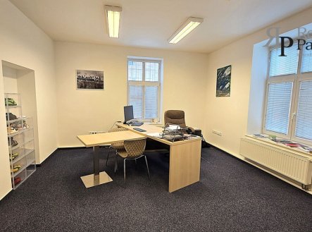 Pronájem kanceláře, 87 m²