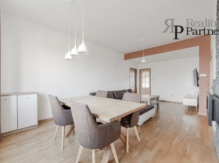 Pronájem bytu, 4+kk, 80 m²