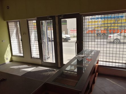 Pronájem obchodní prostory, 42 m²