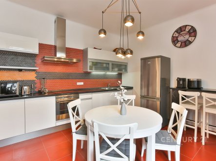Prodej bytu, 4+1, 175 m²