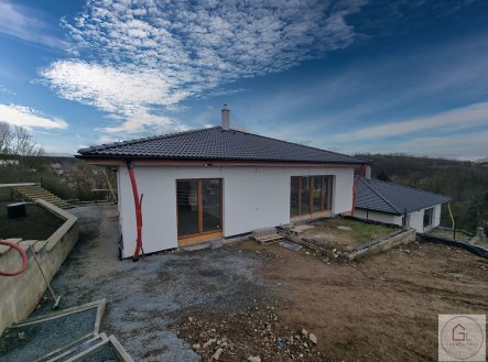 20250129-120101-1.jpg | Prodej - dům/vila, 206 m²