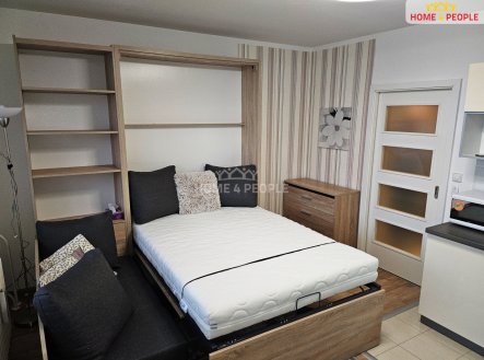 Pronájem bytu, 1+kk, 34 m²
