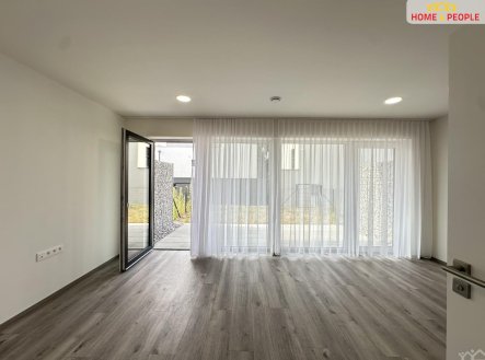 Pronájem bytu, 1+kk, 35 m²