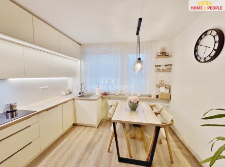 Prodej bytu, 4+1, 103 m²