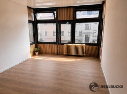 Pronájem bytu, 1+kk, 34 m²