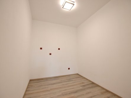 Pronájem bytu, 2+kk, 43 m²