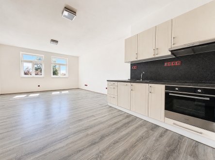 Pronájem bytu, 2+kk, 43 m²