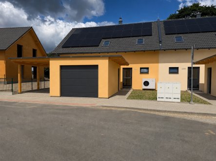 Pronájem domu/vily, 165 m²