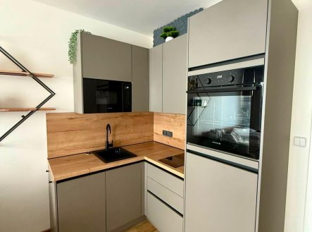 Pronájem bytu, 1+kk, 33 m²