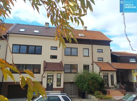 Prodej domu/vily, 230 m² obrázek