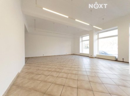Pronájem komerčního objektu, obchodní centrum, 200 m²