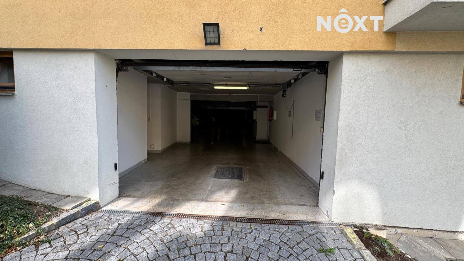 Pronájem ostatní Garážové stání, 15㎡