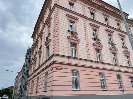 Pronájem bytu, 1+kk, 19 m² obrázek