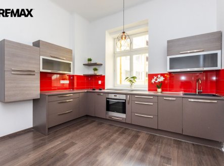 Prodej bytu, 2+1, 90 m²
