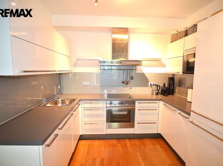 Prodej bytu, 3+kk, 71 m²