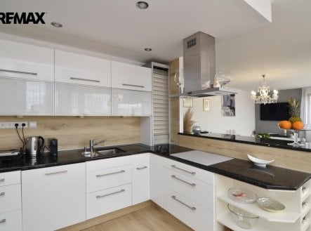 Pronájem bytu, 3+kk, 100 m²