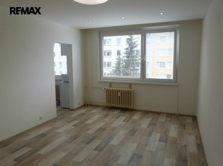 Pronájem bytu, 1+kk, 33 m²