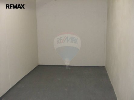 Pronájem skladu, 16 m²