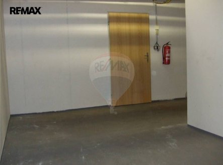 Pronájem skladu, 32 m²