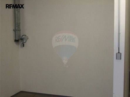 Pronájem skladu, 32 m²