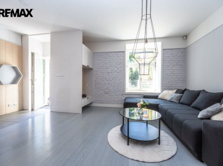 Prodej bytu, 1+1, 56 m²