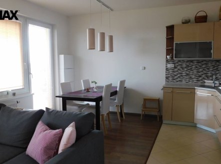 Pronájem bytu, 2+kk, 64 m²
