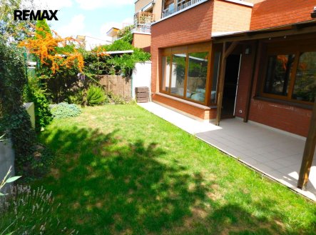 Pronájem bytu, 2+kk, 60 m²