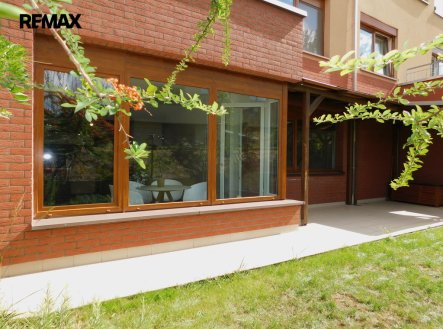Pronájem bytu, 2+kk, 60 m²